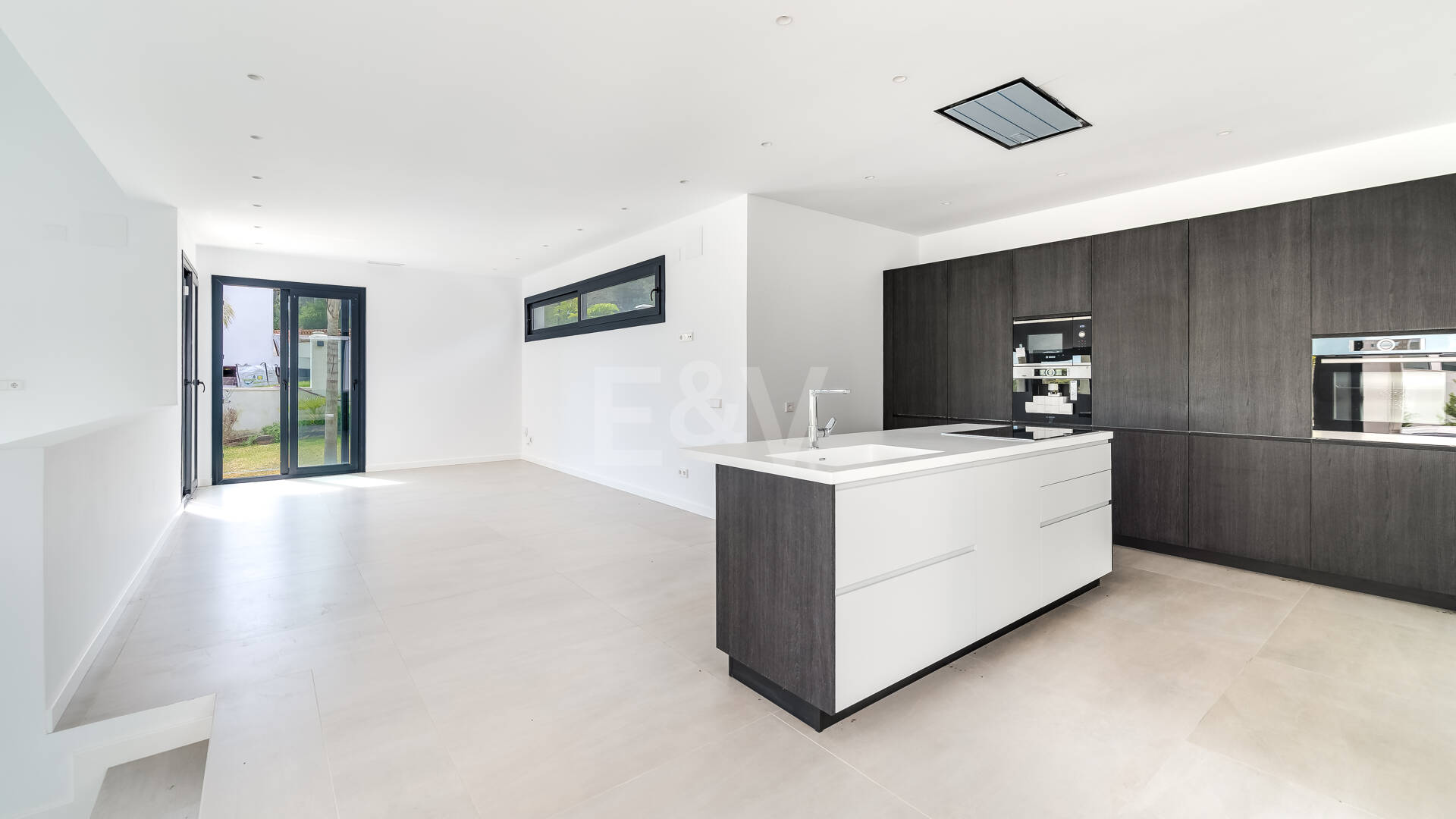 Nowa nowoczesna willa z widokiem na Golf i morze