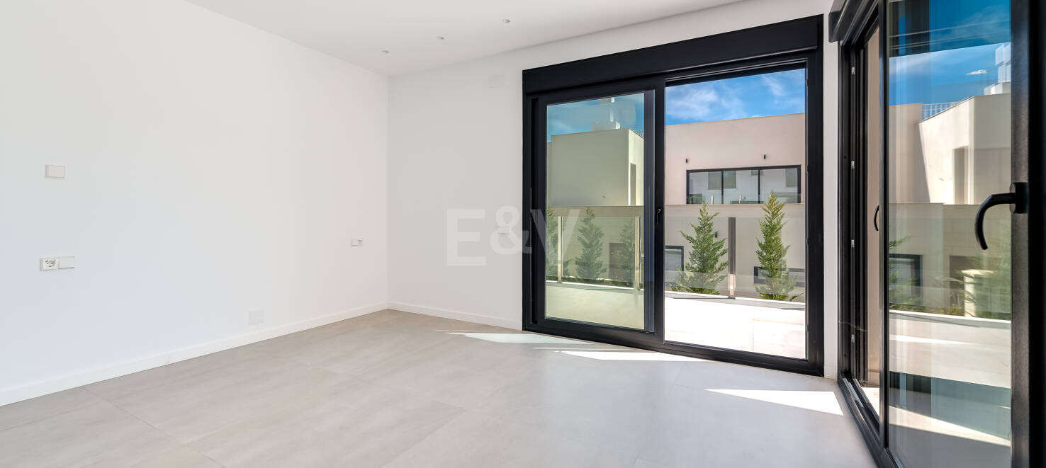Väl prissatt modern villa i Elviria nära centrum