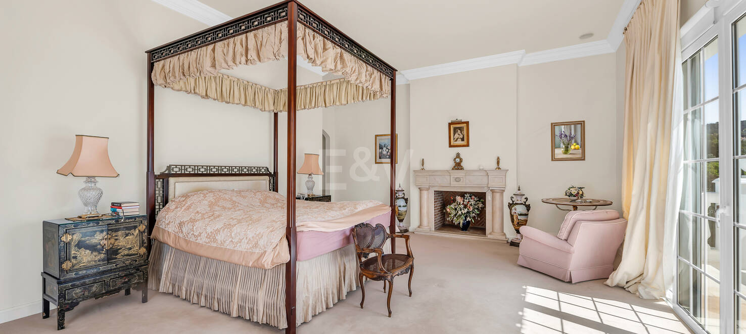Exquise 5 chambres avec vue imprenable sur la mer à La Zagaleta