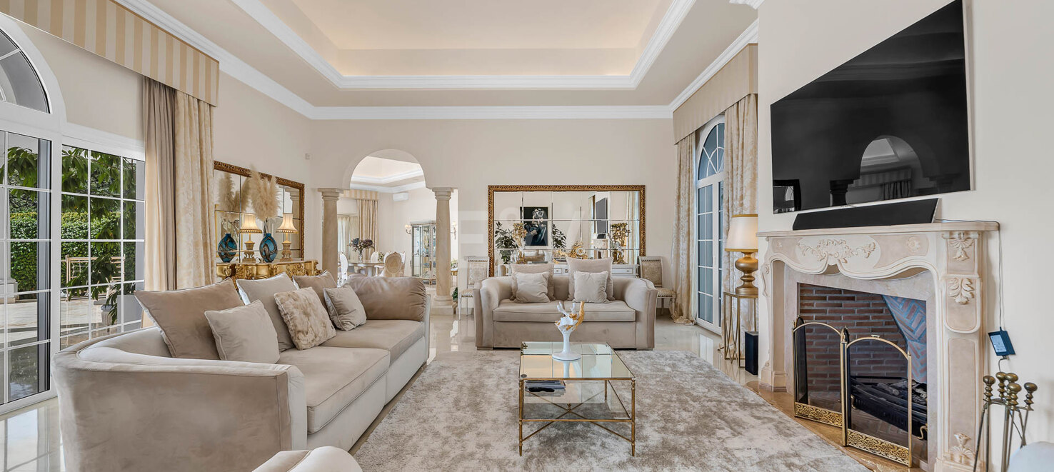 Exquisite 5-Bedroom Mansion with Breathtaking Sea Views in La Zagaleta