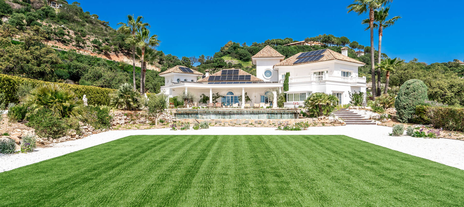 Exquisite 5-Bedroom Mansion with Breathtaking Sea Views in La Zagaleta