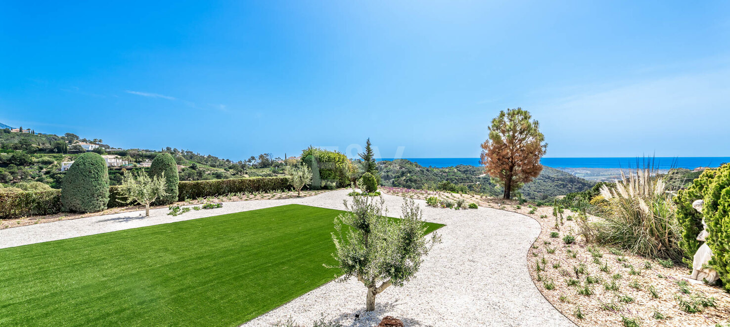 Exquisite 5-Bedroom Mansion with Breathtaking Sea Views in La Zagaleta