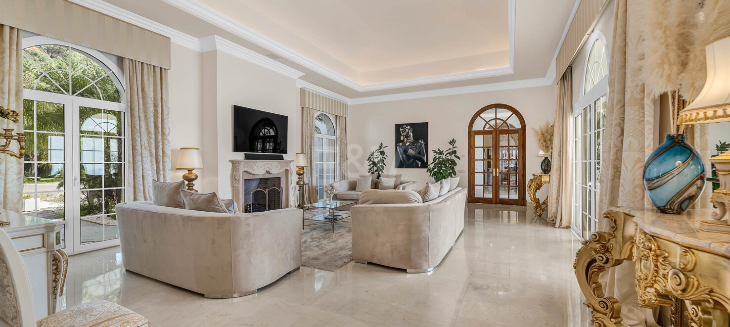Exquisite 5-Bedroom Mansion with Breathtaking Sea Views in La Zagaleta