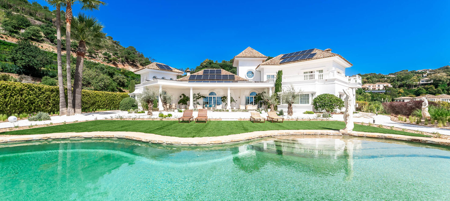 Exquisite 5-Bedroom Mansion with Breathtaking Sea Views in La Zagaleta