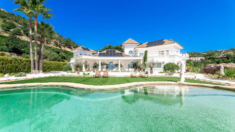 Exquisite 5-Bedroom Mansion with Breathtaking Sea Views in La Zagaleta