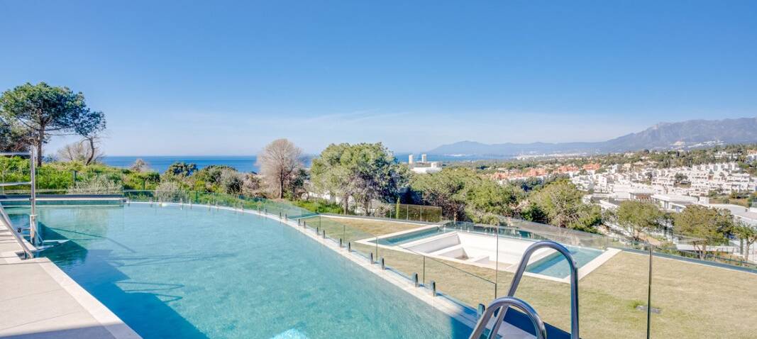 Lyx modern lägenhet i Cabopino i prestigefyllt komplex