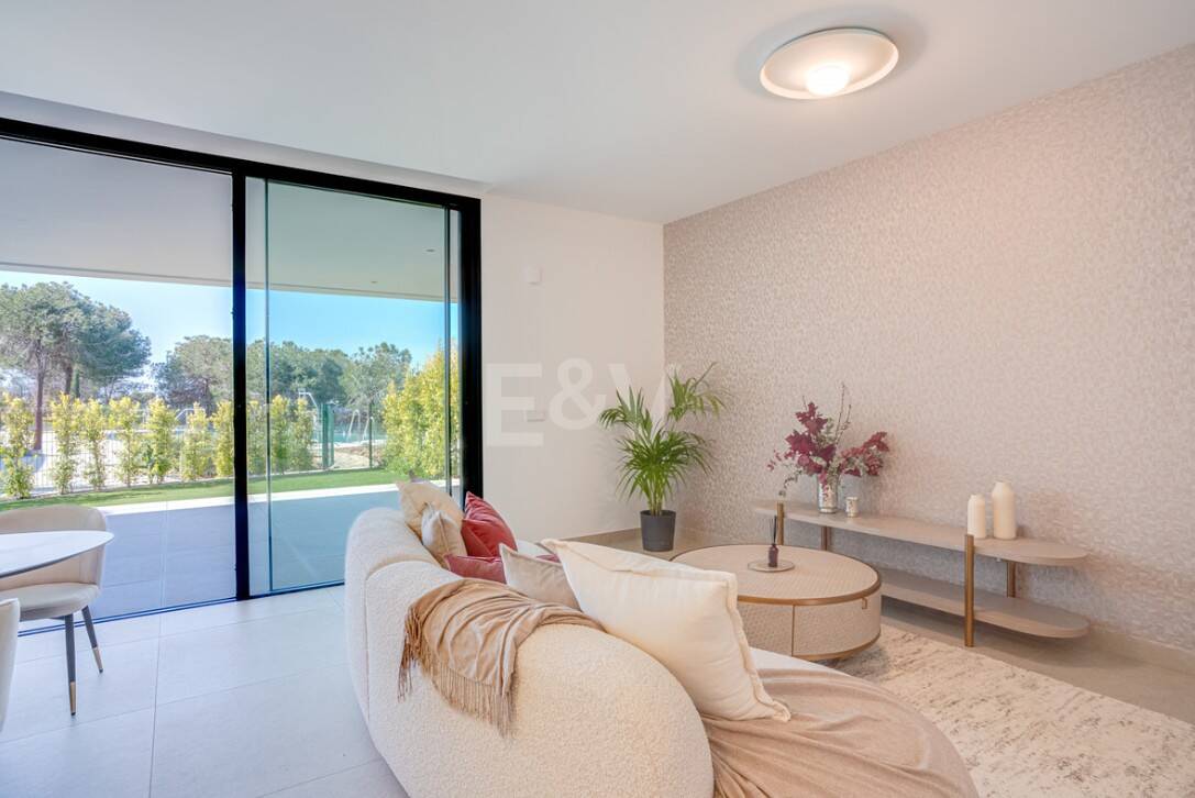 Lyx modern lägenhet i Cabopino i prestigefyllt komplex