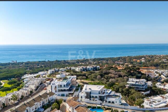 Lyx modern lägenhet i Cabopino i prestigefyllt komplex