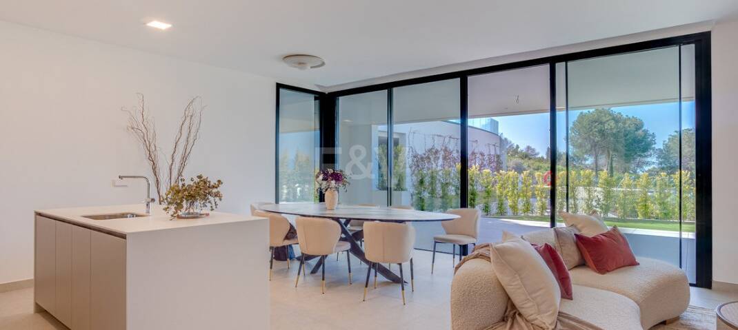 Lyx modern lägenhet i Cabopino i prestigefyllt komplex