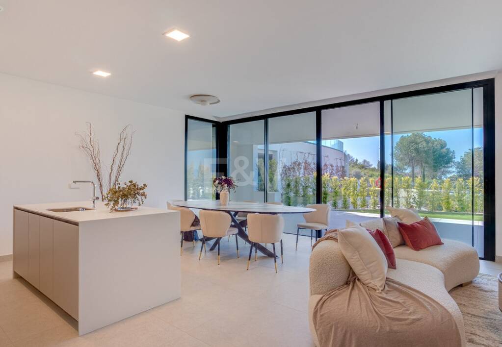 Lyx modern lägenhet i Cabopino i prestigefyllt komplex