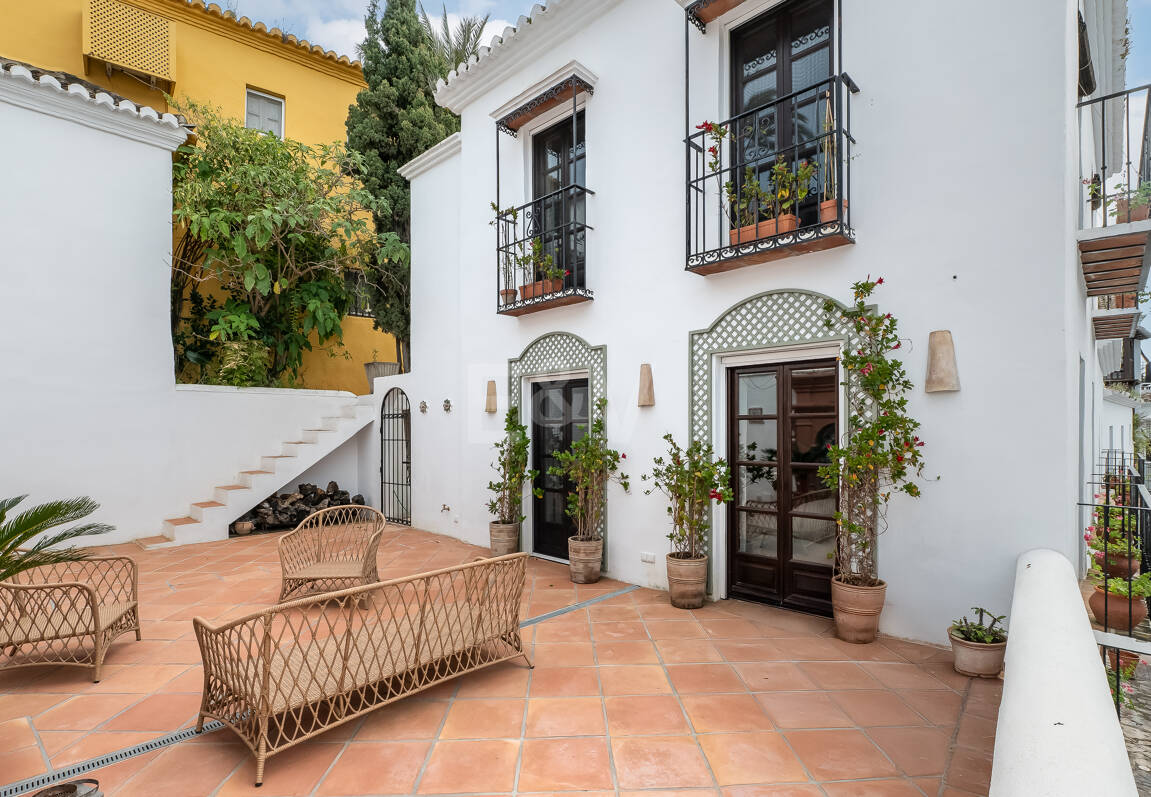 Largest and Most Unique Property in Lomas Pueblo