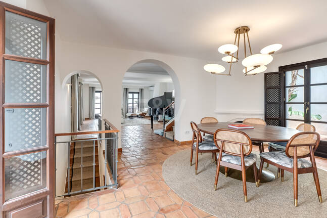 Largest and Most Unique Property in Lomas Pueblo