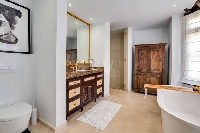 Largest and Most Unique Property in Lomas Pueblo