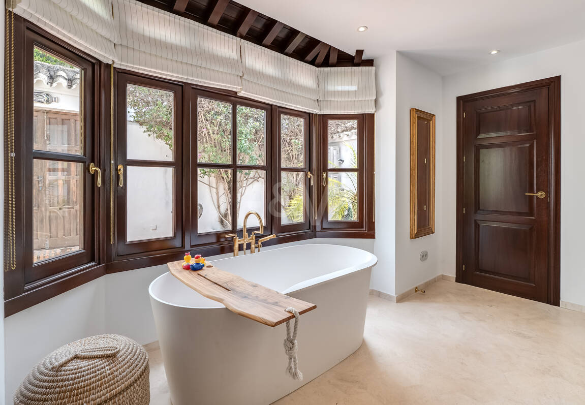 Largest and Most Unique Property in Lomas Pueblo