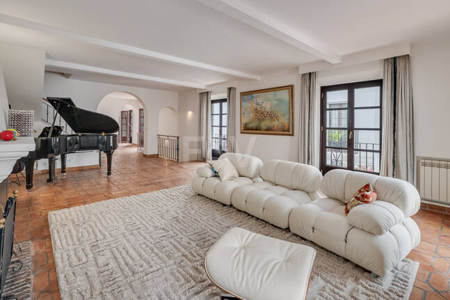 Largest and Most Unique Property in Lomas Pueblo