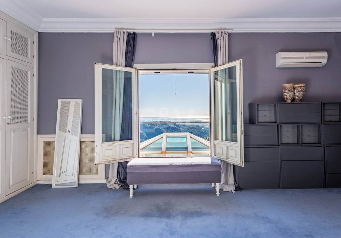 Elegante Villa im privaten mediterranen Refugium El Madroñal