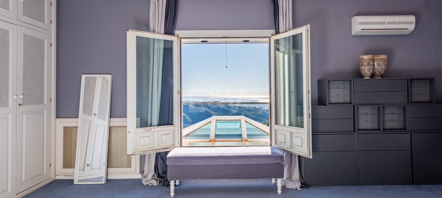 Elégante villa, dans le Havre Méditerranéen privé d'El Madroñal