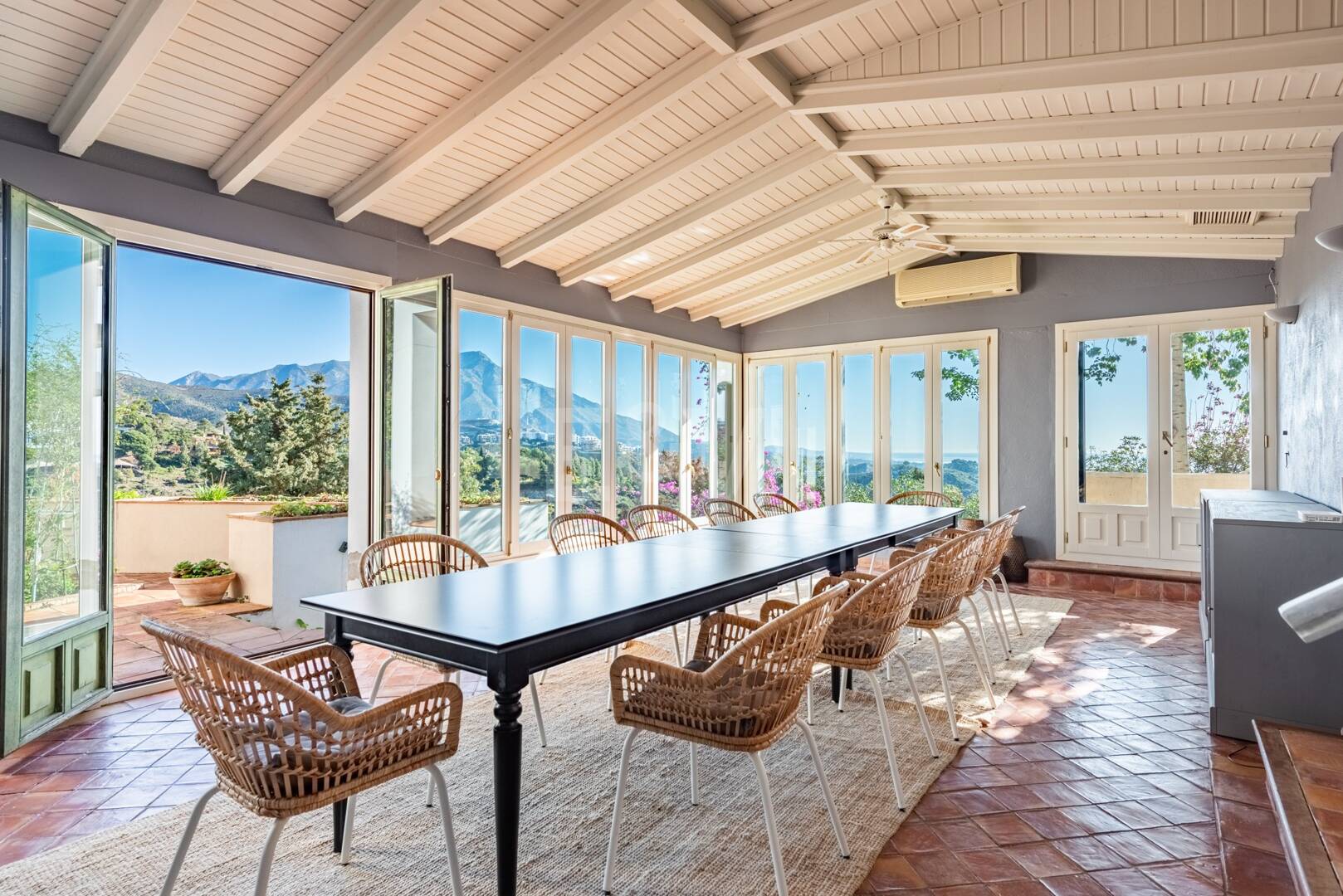 Elegante Villa im privaten mediterranen Refugium El Madroñal