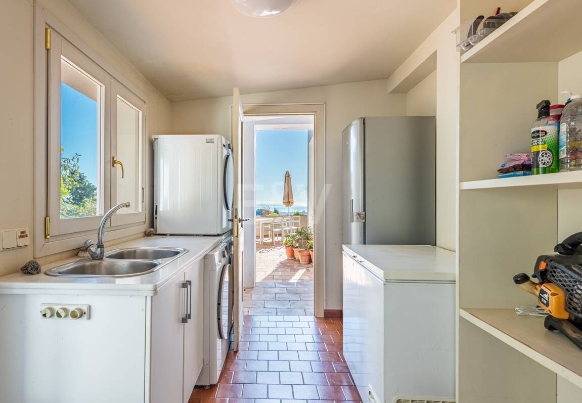 Elegante Villa im privaten mediterranen Refugium El Madroñal