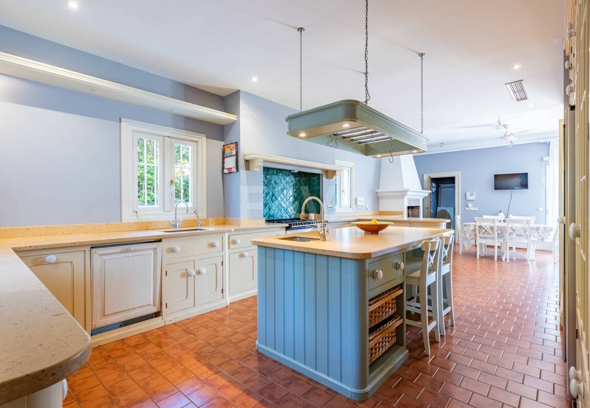 Elegante Villa im privaten mediterranen Refugium El Madroñal