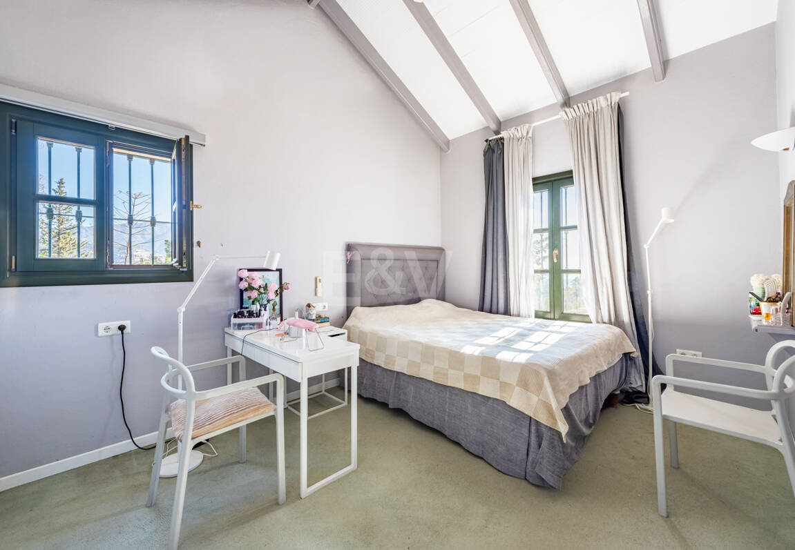 Elegante Villa im privaten mediterranen Refugium El Madroñal