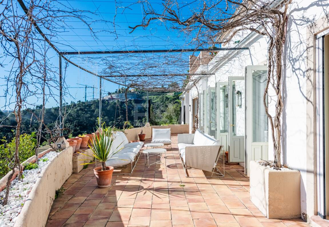 Elegante Villa im privaten mediterranen Refugium El Madroñal