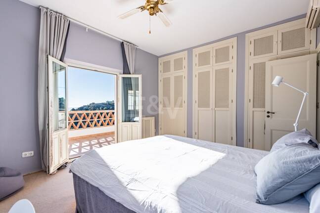 Elegante Villa im privaten mediterranen Refugium El Madroñal