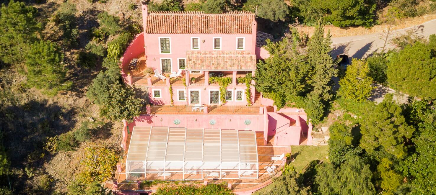 Elégante villa, dans le Havre Méditerranéen privé d'El Madroñal