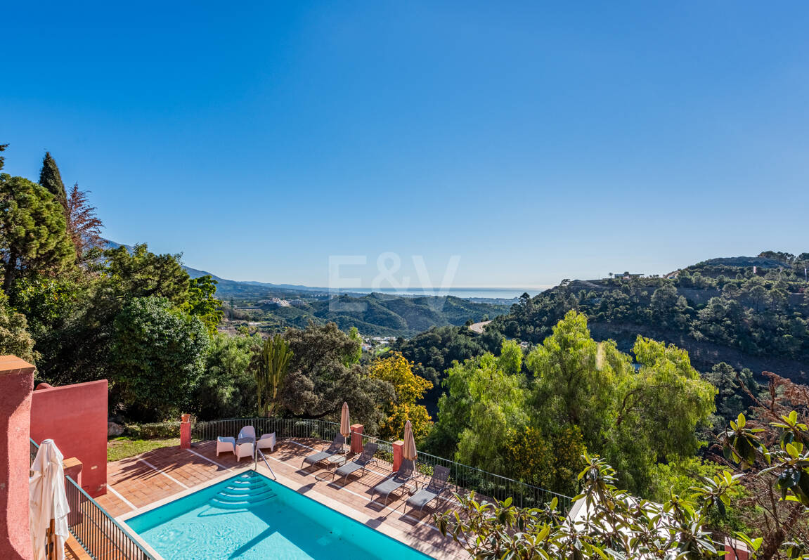 Elegante Villa im privaten mediterranen Refugium El Madroñal