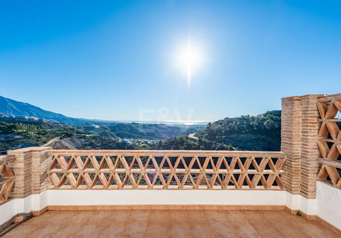 Elegante Villa im privaten mediterranen Refugium El Madroñal