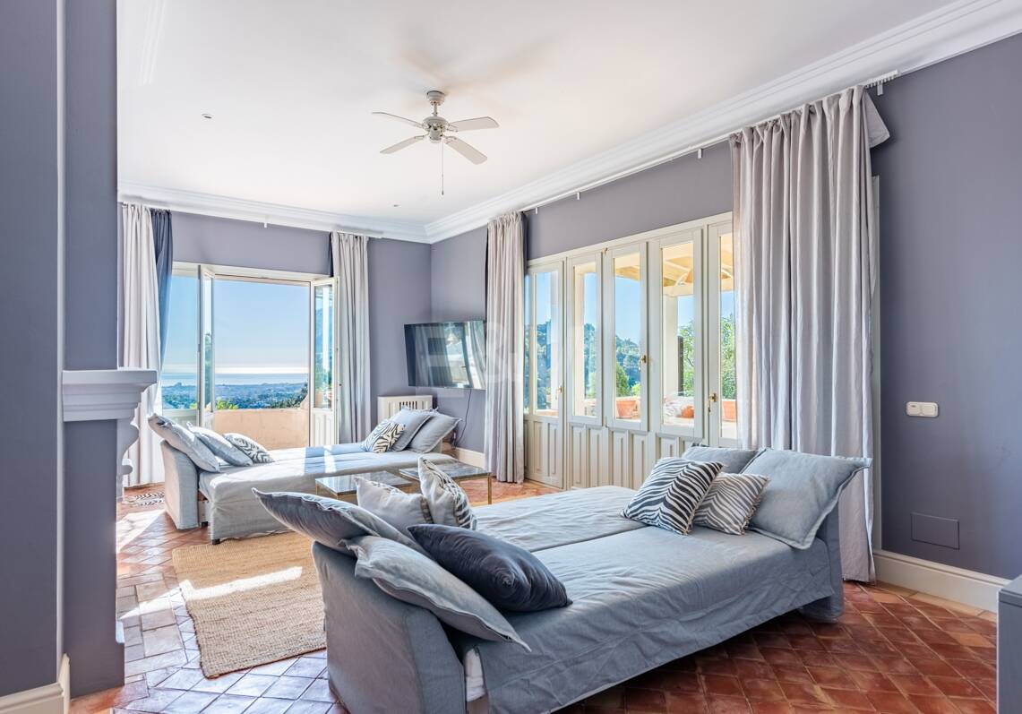 Elegante Villa im privaten mediterranen Refugium El Madroñal