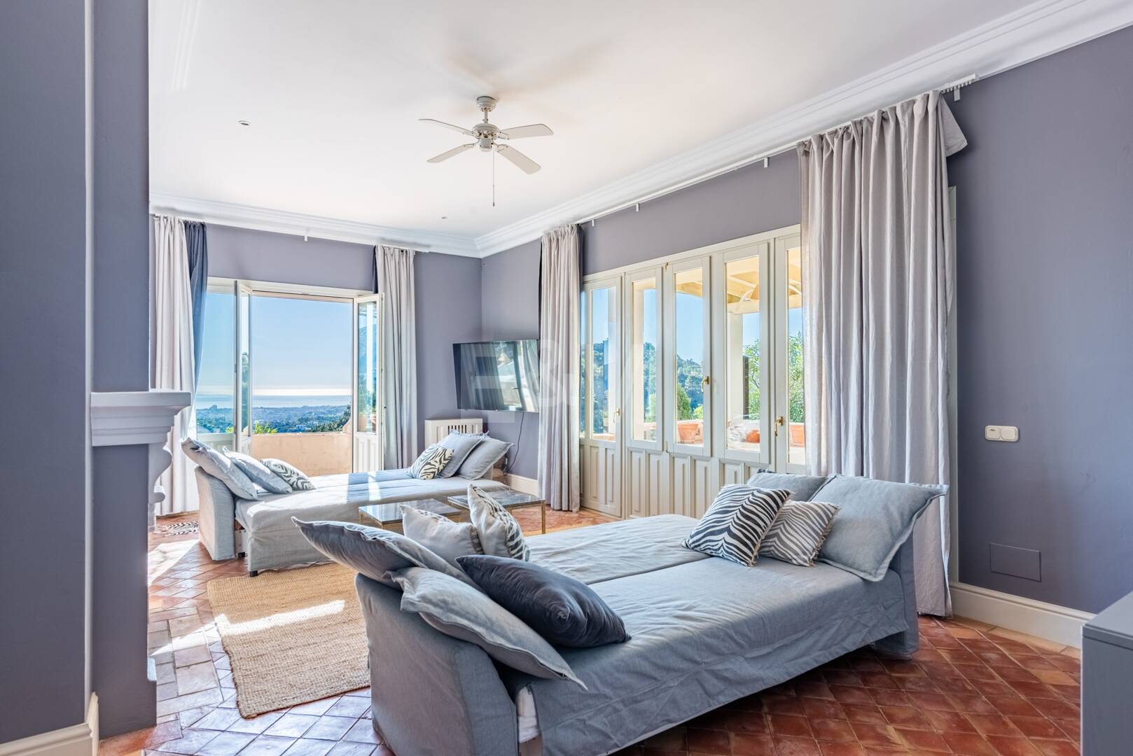 Elegante Villa im privaten mediterranen Refugium El Madroñal