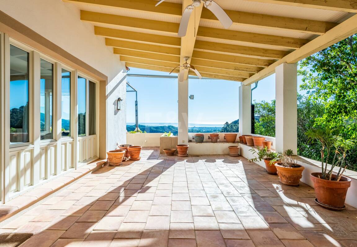 Elegante Villa im privaten mediterranen Refugium El Madroñal