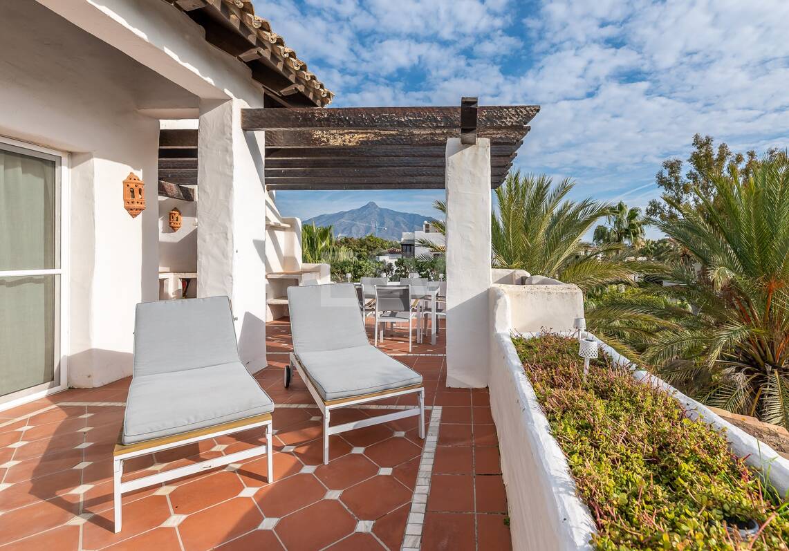 Exclusive 3-Bedroom Beachfront Penthouse with wellness facilities– Ventura del Mar -Prime Location -Puerto Banús – Marbella | Available for short -mid term rent from July 2026