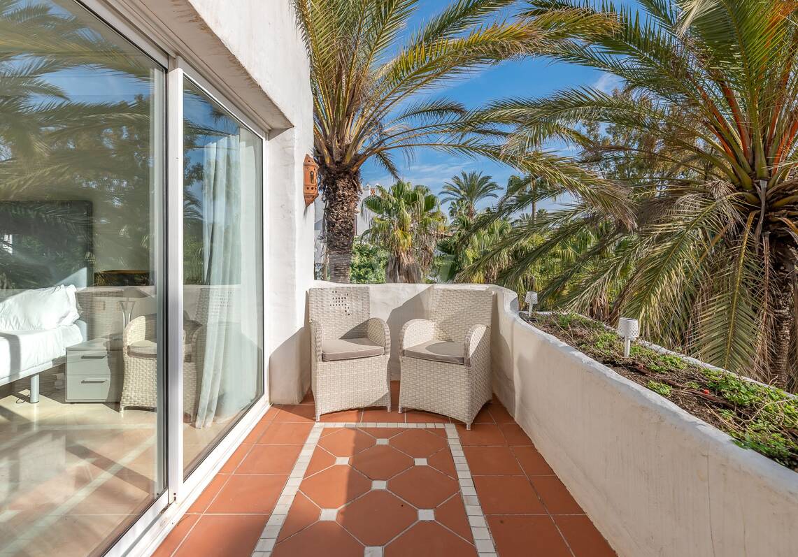 Exclusive 3-Bedroom Beachfront Penthouse with wellness facilities– Ventura del Mar -Prime Location -Puerto Banús – Marbella | Available for short -mid term rent from July 2026