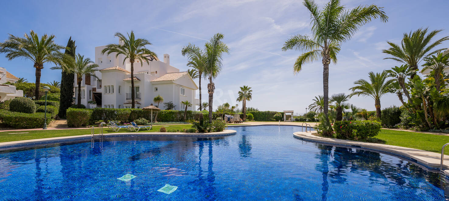 Lyx Beachfront Lägenhet i Los Monteros