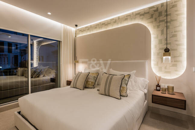 Lyx Beachfront Lägenhet i Los Monteros