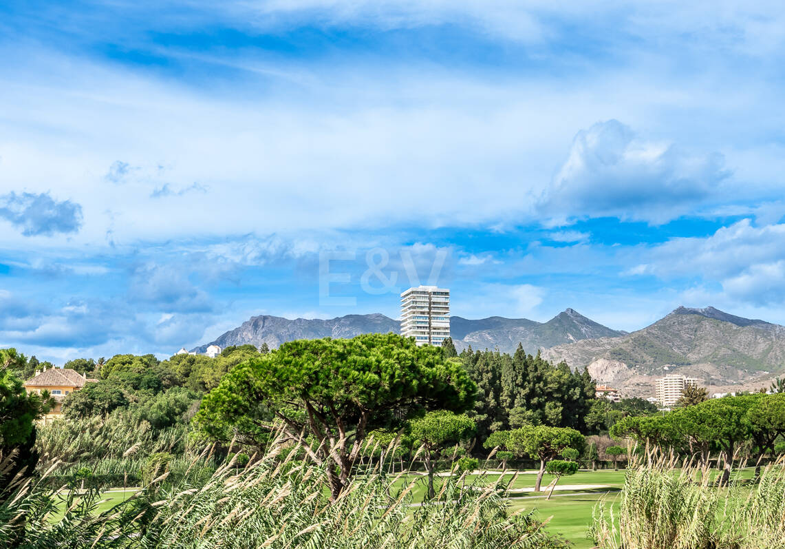 Apartamento de lujo en primera línea de playa en Los Monteros