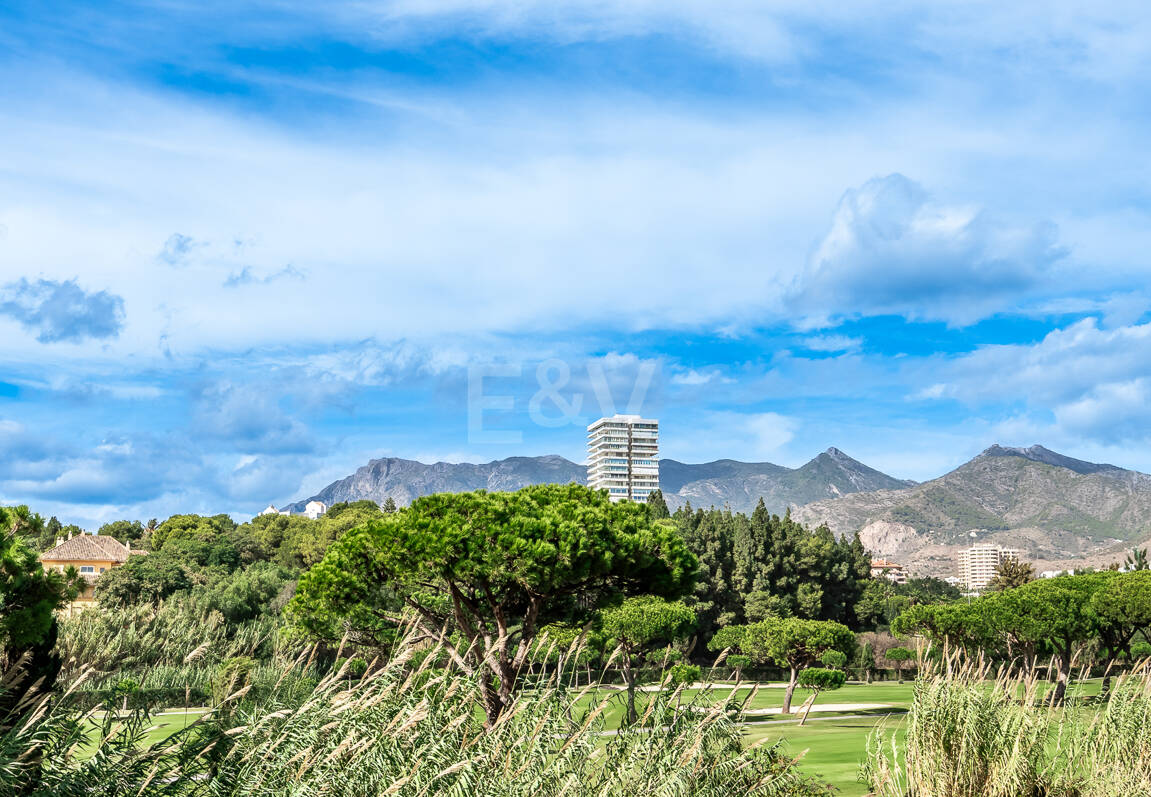Lyx Beachfront Lägenhet i Los Monteros
