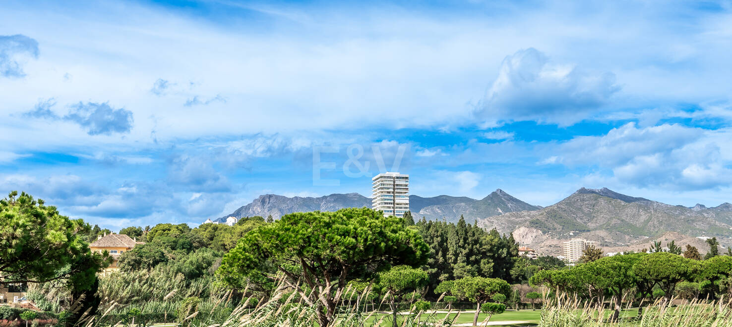Lyx Beachfront Lägenhet i Los Monteros