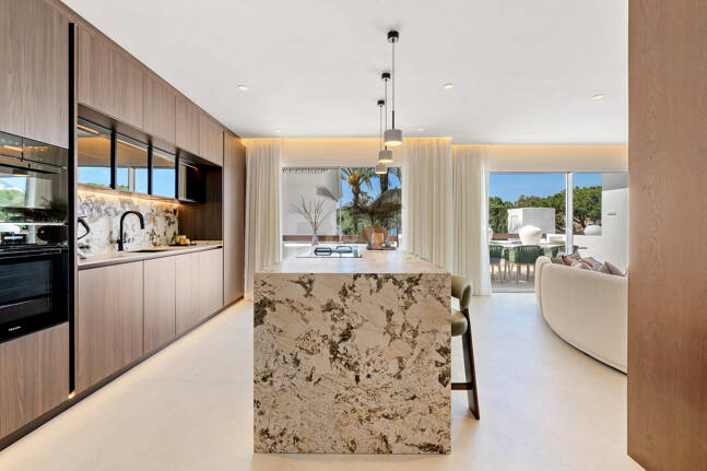 Lyx Beachfront Lägenhet i Los Monteros