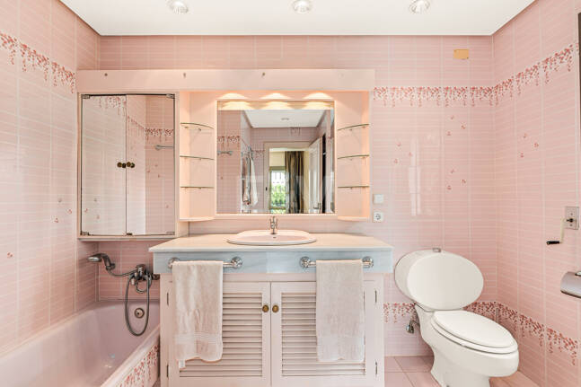 Rare Opportunity, Villa Close to the Beach in Los Monteros