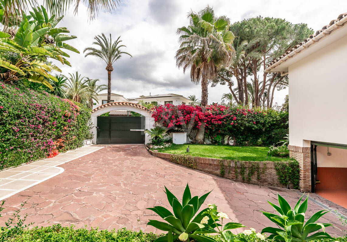 Sällsynt möjlighet, Villa Nära till stranden i Los Monteros