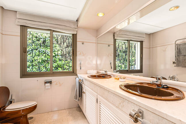 Rare Opportunity, Villa Close to the Beach in Los Monteros