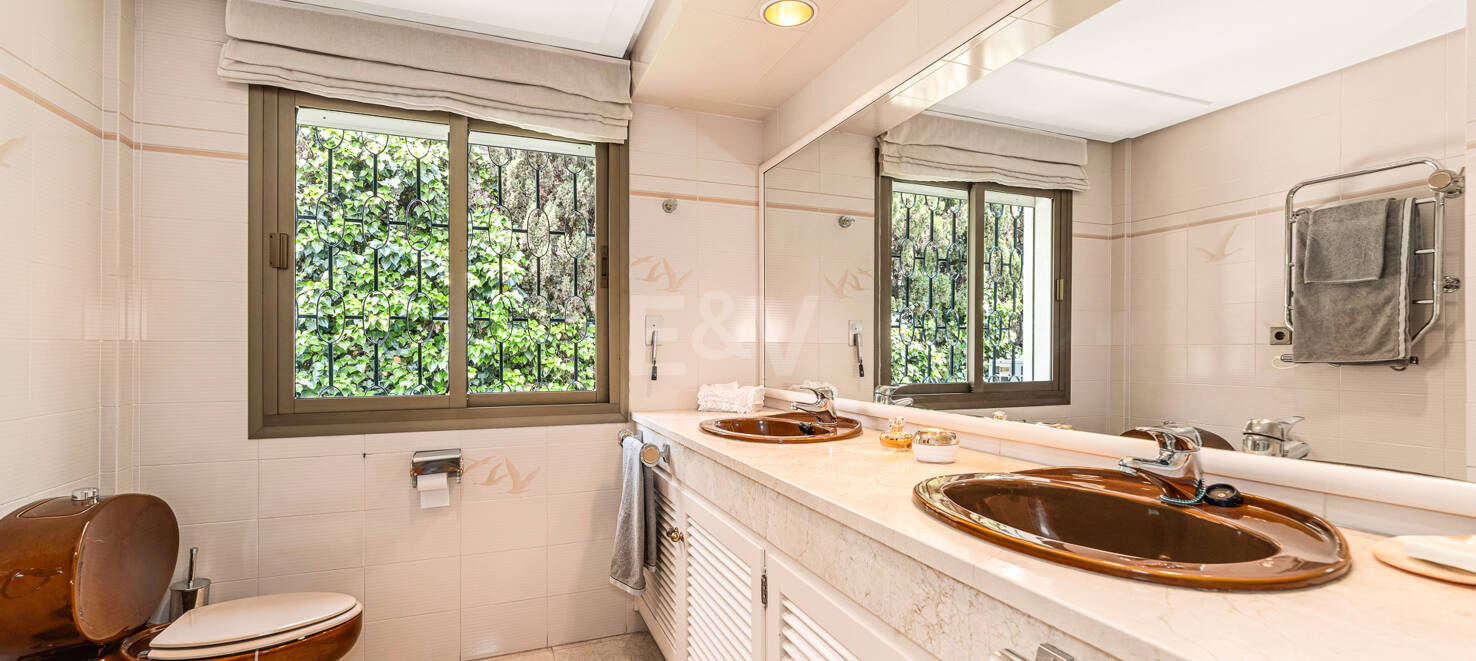 Rare Opportunity, Villa Close to the Beach in Los Monteros