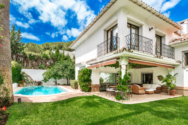 Rare Opportunity, Villa Close to the Beach in Los Monteros