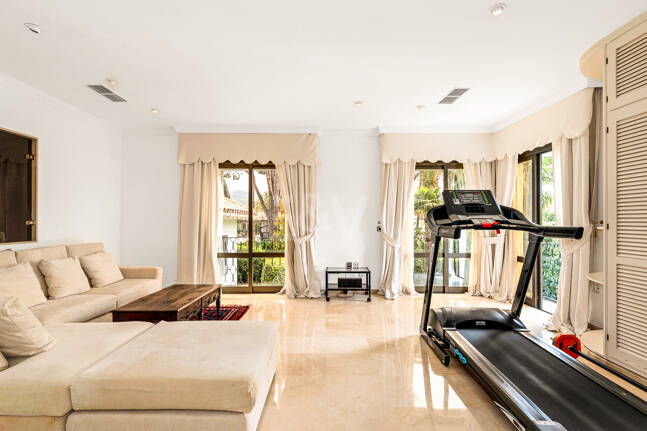 Rare Opportunity, Villa Close to the Beach in Los Monteros