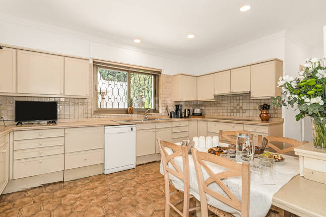 Rare Opportunity, Villa Close to the Beach in Los Monteros