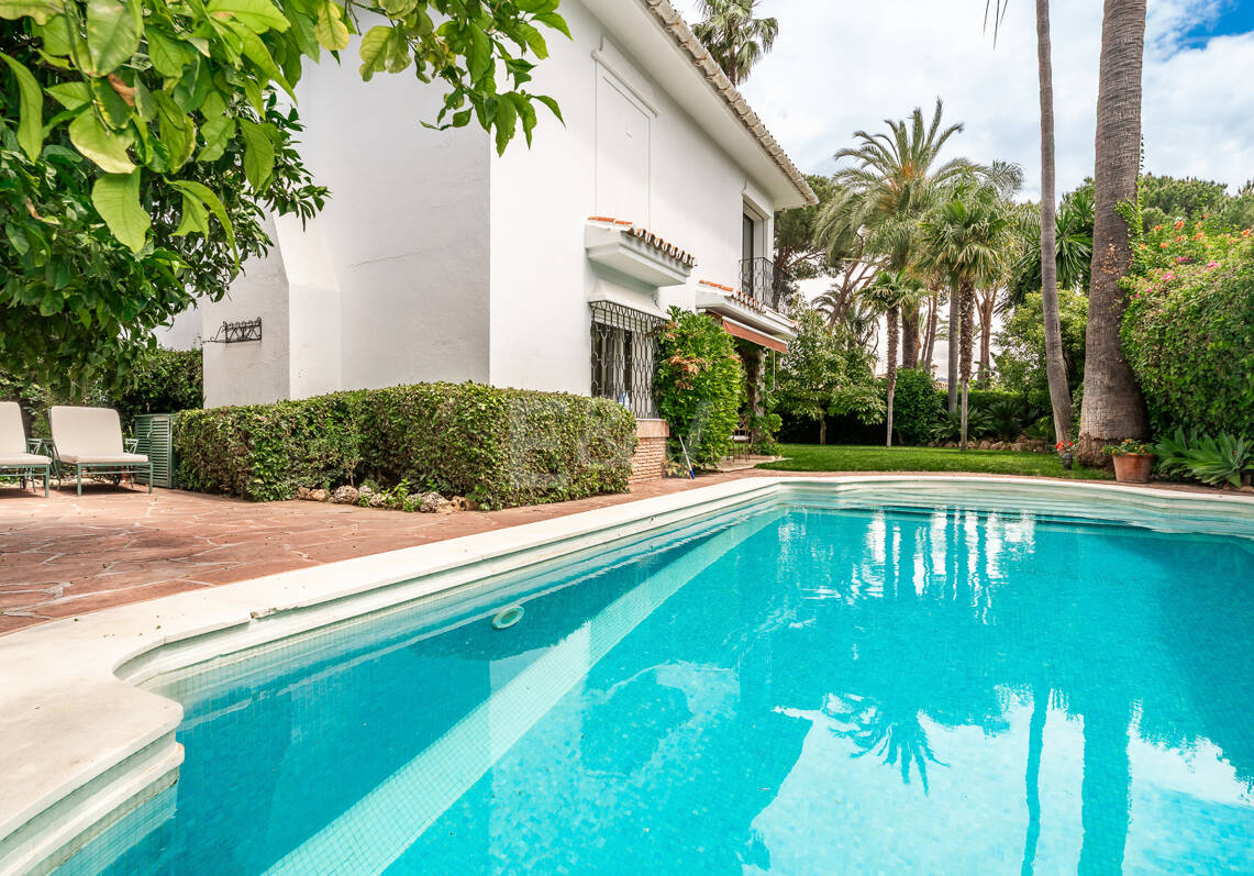 Sällsynt möjlighet, Villa Nära till stranden i Los Monteros