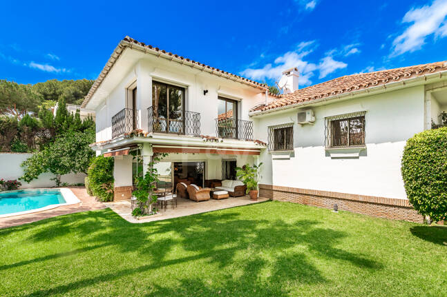 Rare Opportunity, Villa Close to the Beach in Los Monteros